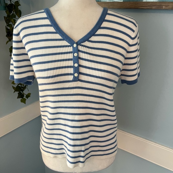Liz Claiborne Navy and White Striped Short Sleeve Top - Picture 1 of 6